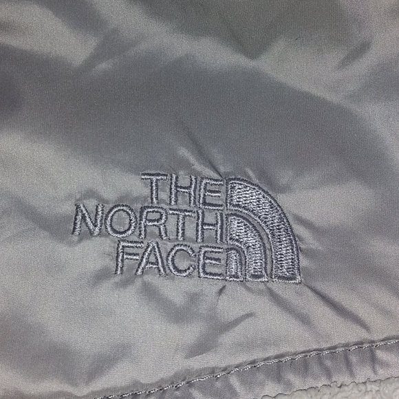 White women's The North Face osito fleece sweater - Picture 2 of 8